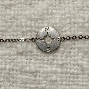 Small compass bracelet